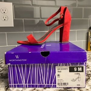 Red Heels, Worthington, Size 9